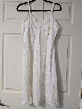 Vintage Slip Dress Lace Underlayer Lingerie Sabrina Dainty Retro Gossard